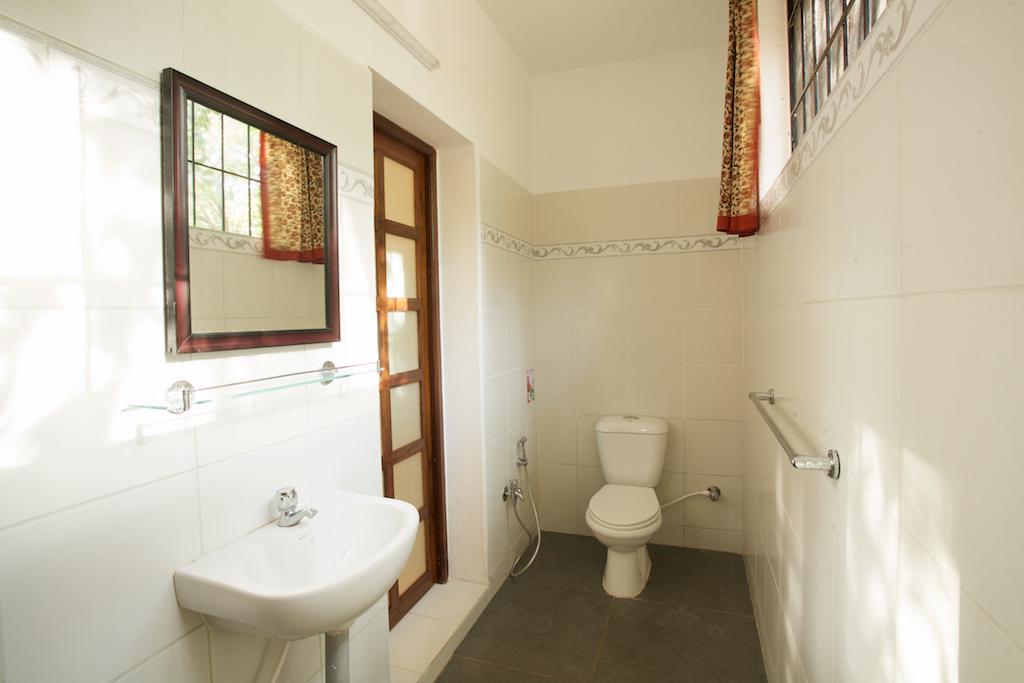 The Annex, Isai Ambalam Guest House Auroville Bagian luar foto